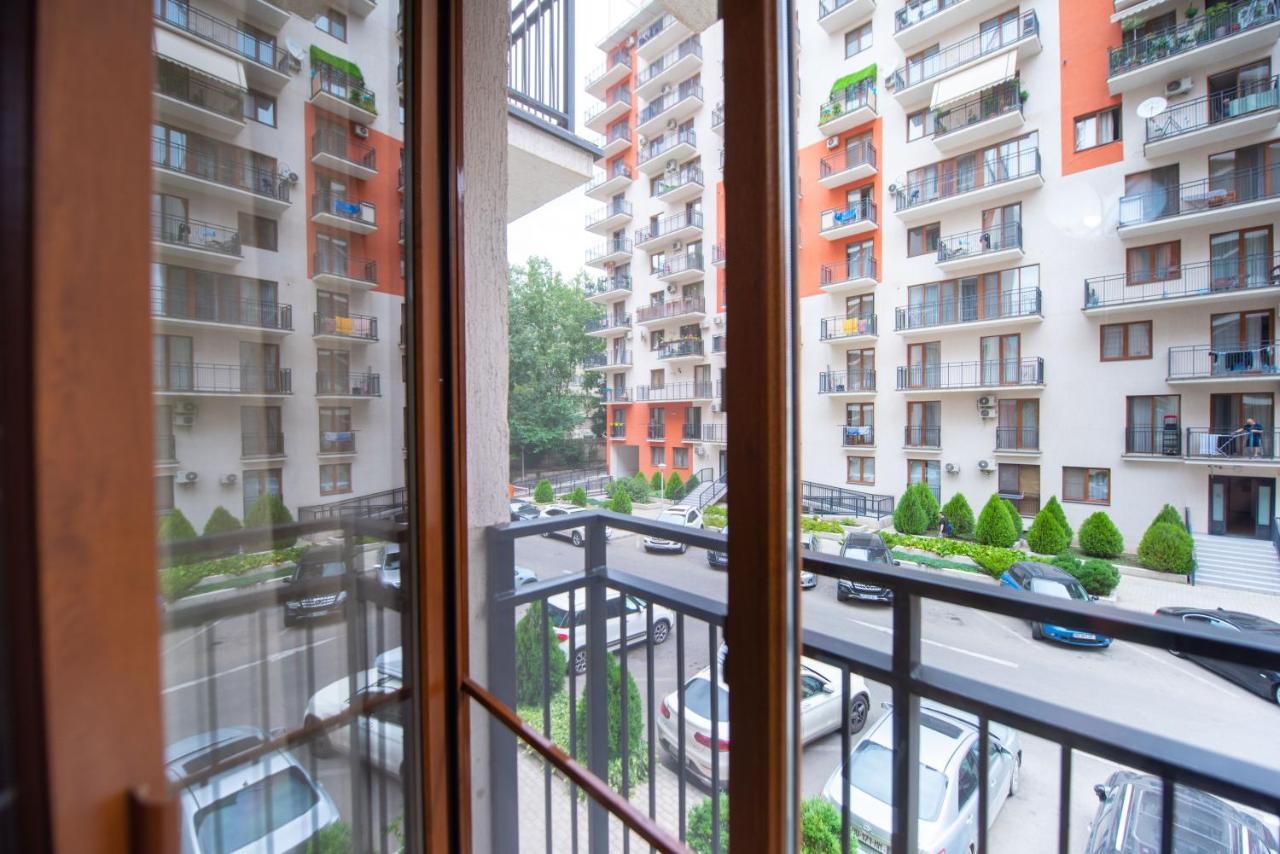 Gg Home - Cozy 2-Bedroom Apartment On Givi Kartozia Tbilisi Exterior foto