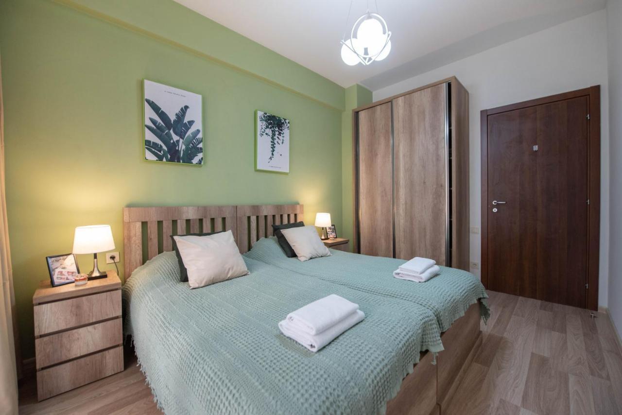 Gg Home - Cozy 2-Bedroom Apartment On Givi Kartozia Tbilisi Exterior foto